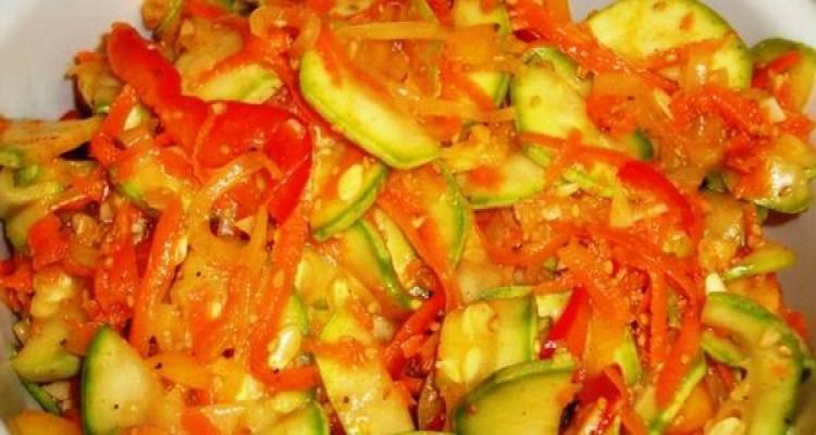 Рецепт кабачков по-корейски на зиму с морковью и болгарским перцем-1