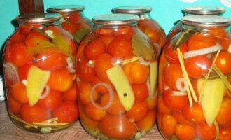 Как мариновать помидоры на зиму в банках простой рецепт с фото пошагово-2