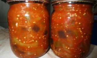 Лечо из перца и помидоров на зиму рецепт с баклажанами пошагово-9