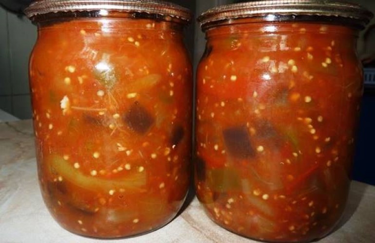 Лечо из перца и помидоров на зиму рецепт с баклажанами пошагово-9