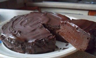 Шоколадный торт из натурального чёрного шоколада