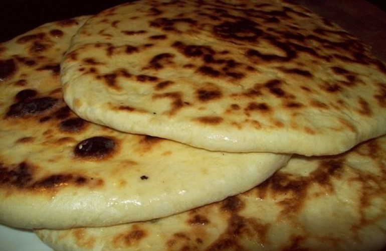 Хачапури: вкусные домашние лепёшки с сыром-2